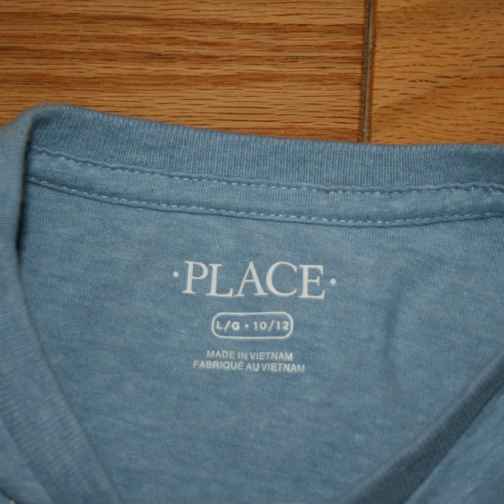 Boys Children's Place T-shirt - Picture 3 of 3
